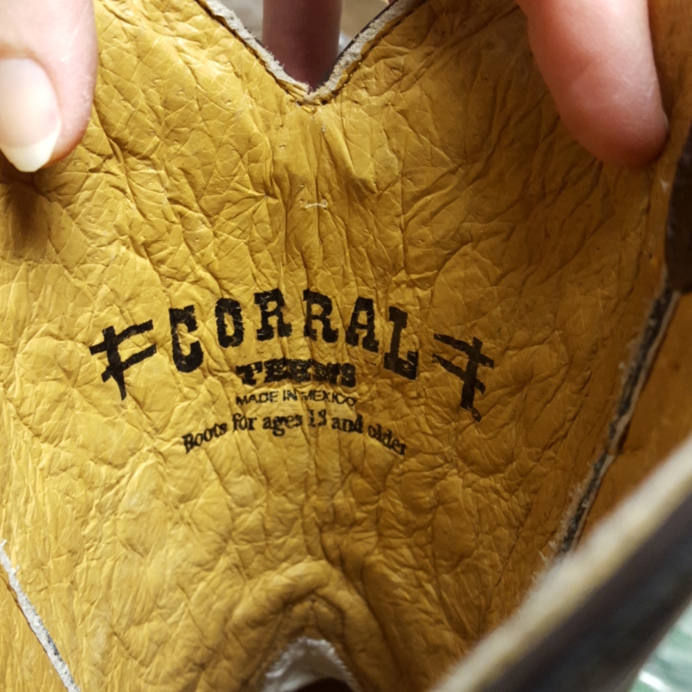 β€οΈππ’πNIB Corral TEEN vintage bronze black boots size 6β€οΈππ’π - Picture 10 of 14